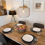 Primeloft Hirsch - 3 Min Zur Wurmbergseilbahn - Eg - Eigener Eingang - Parkplatz - 84qm Daire *