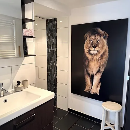 Primeloft Hirsch - Gemuetlich & Geraeumig - Bis 4 Pers - Eigener Eingang & Parkplatz - 84qm Im Eg 아파트 브라운라제