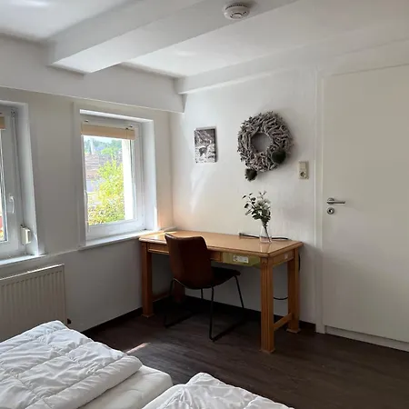 Primeloft Hirsch - Gemuetlich & Geraeumig - Bis 4 Pers - Eigener Eingang & Parkplatz - 84qm Im Eg * 브라운라제