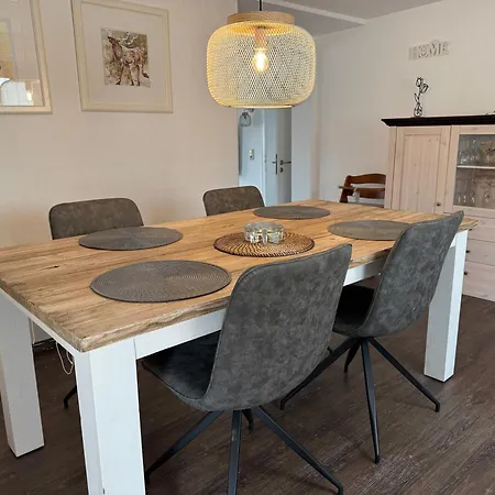 Apartamento Primeloft Hirsch - 3 Min Zur Wurmbergseilbahn - Eg - Eigener Eingang - Parkplatz - 84qm *