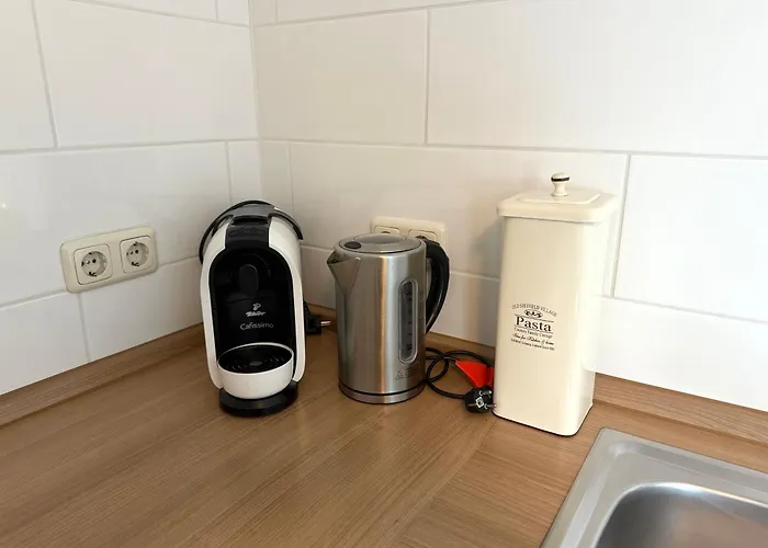 Primeloft Hirsch - Gemuetlich & Geraeumig - Bis 4 Pers - Eigener Eingang & Parkplatz - 84qm Im Eg