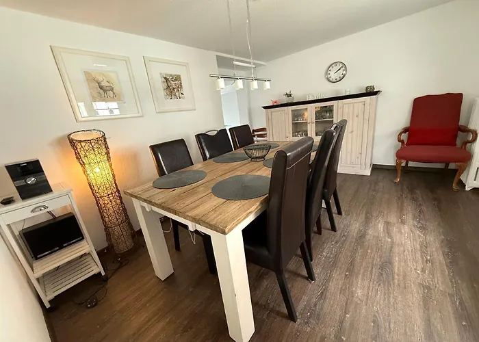 Daire Primeloft Hirsch - Gemuetlich & Geraeumig - Bis 4 Pers - Eigener Eingang & Parkplatz - 84qm Im Eg