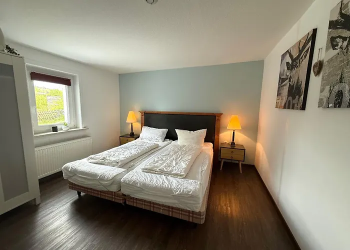 Primeloft Hirsch - Gemuetlich & Geraeumig - Bis 4 Pers - Eigener Eingang & Parkplatz - 84qm Im Eg Daire